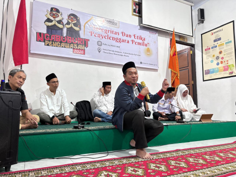 Pemaparan oleh narasumber, Dr. Sampara Halik, M.Ag