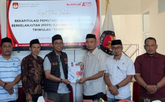 Bawaslu Kab. Jeneponto menerima salinan Keputusan KPU Kab. Jeneponto tentang Pemutakhiran Data Pemilih Berkelanjutan Triwulan I Tahun 2026